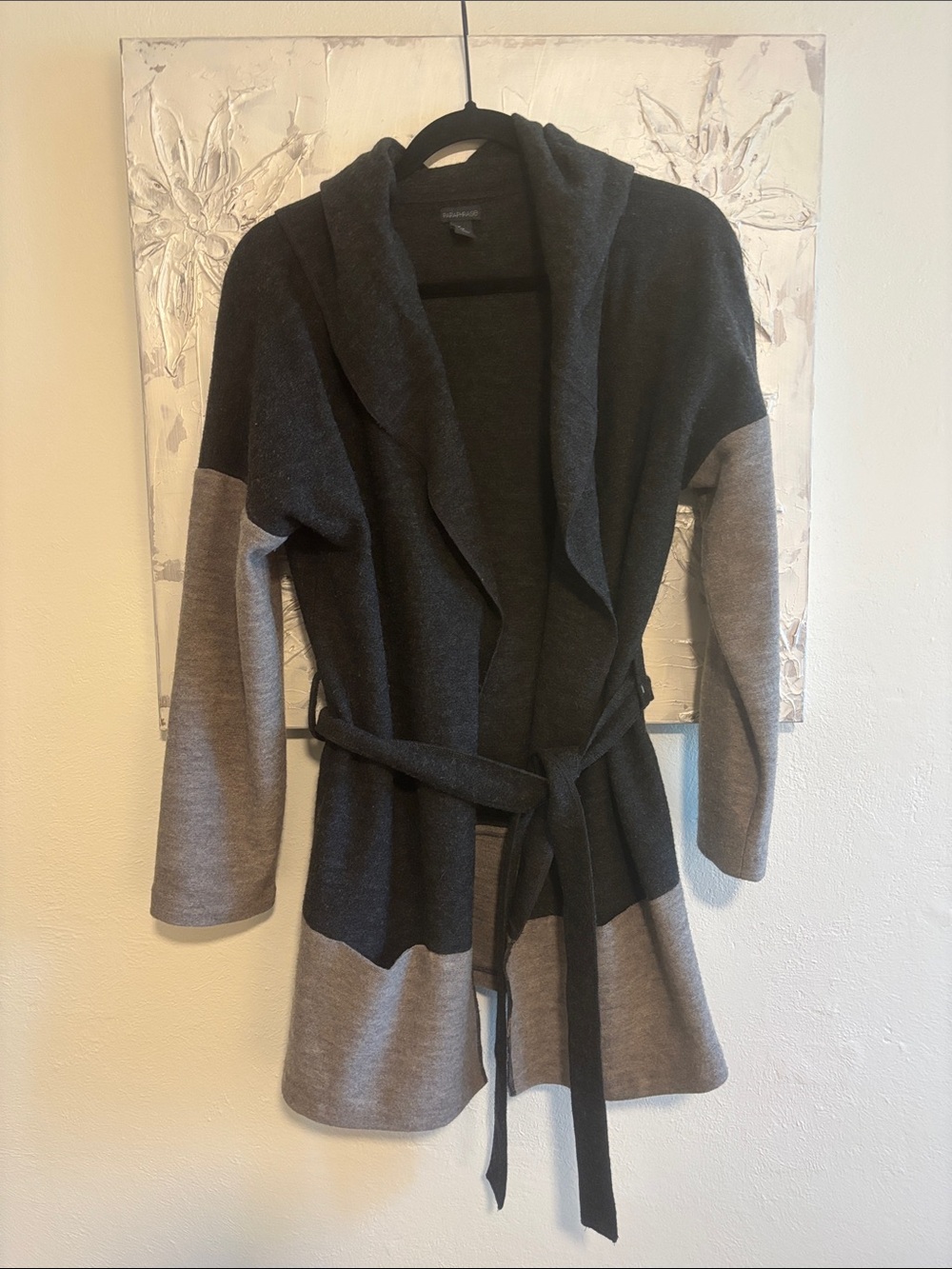 Paraphrase Two-Tone Hooded Belted Cardigan Sweater - Charcoal & Light Gray